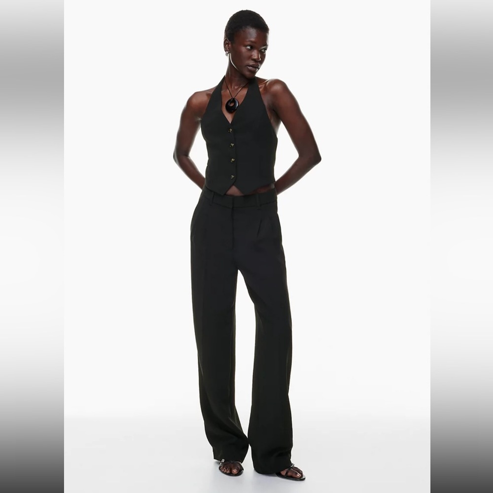 NWOT Aritzia Wilfred Effortless Pant in Black Crepette Fabric
